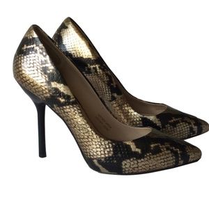 Via Spiga leather snake print pumps